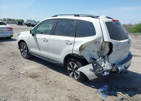 2017 Subaru Forester 2.5I из США, поврежденный, VIN JF2SJABC7HH558123